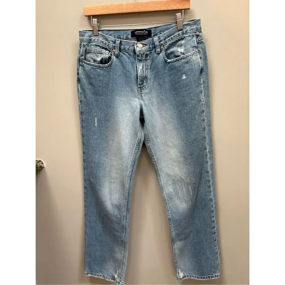 London fog 12 light wash distressed straight cut baggy Mom jeans no stretch ￼